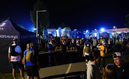 Największe wyzwanie Festiwalu Biegowego! Bieg na 100 km wystartował w środku nocy - 1